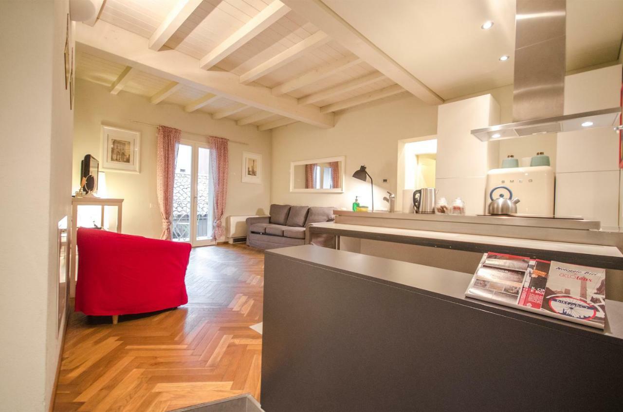 Azeglio Apartment, A Due Passi Da Piazza Maggiore Болонья Экстерьер фото